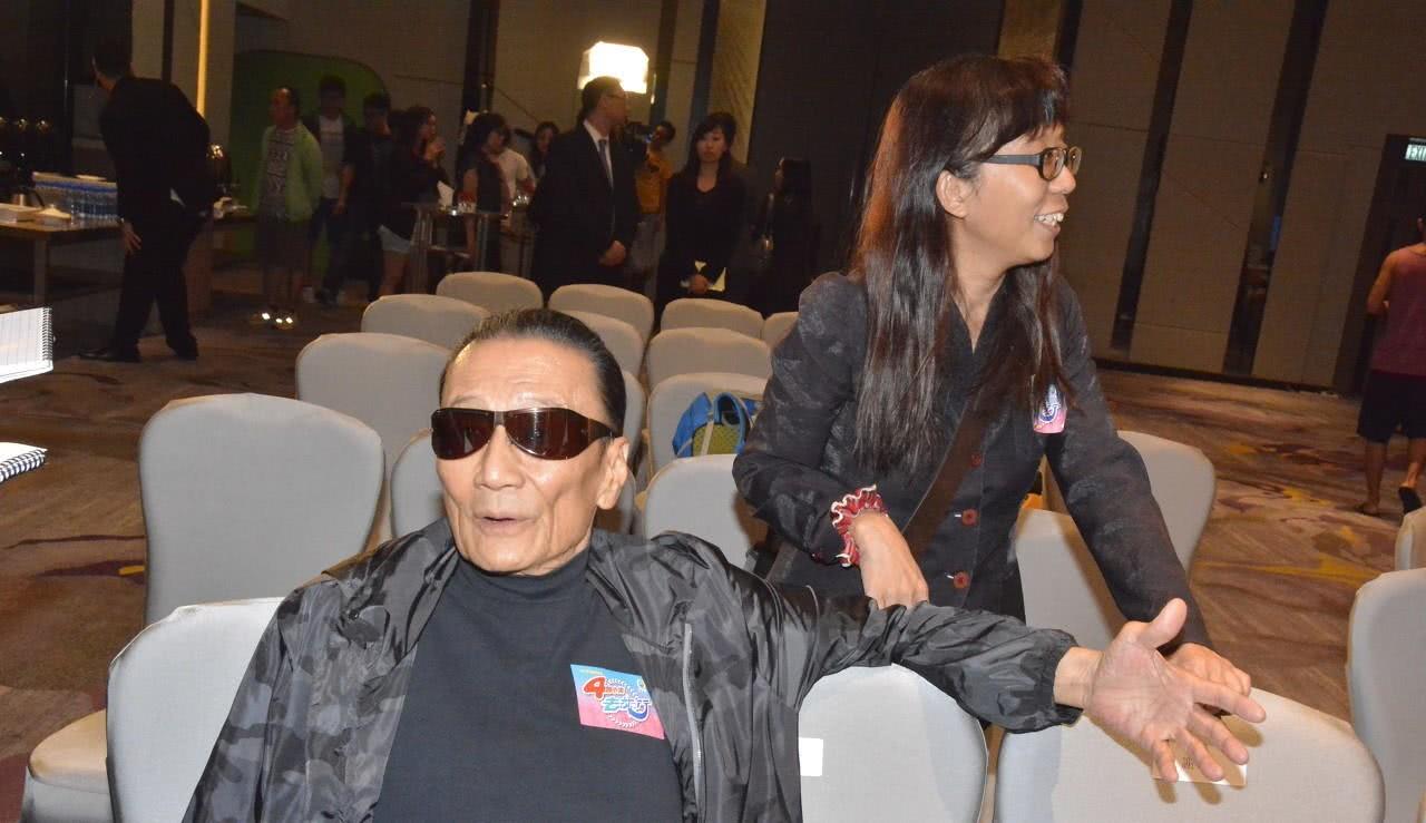 谢贤现任妻子怀孕了吗_谢贤老婆狄波拉简历_谢贤现任老婆