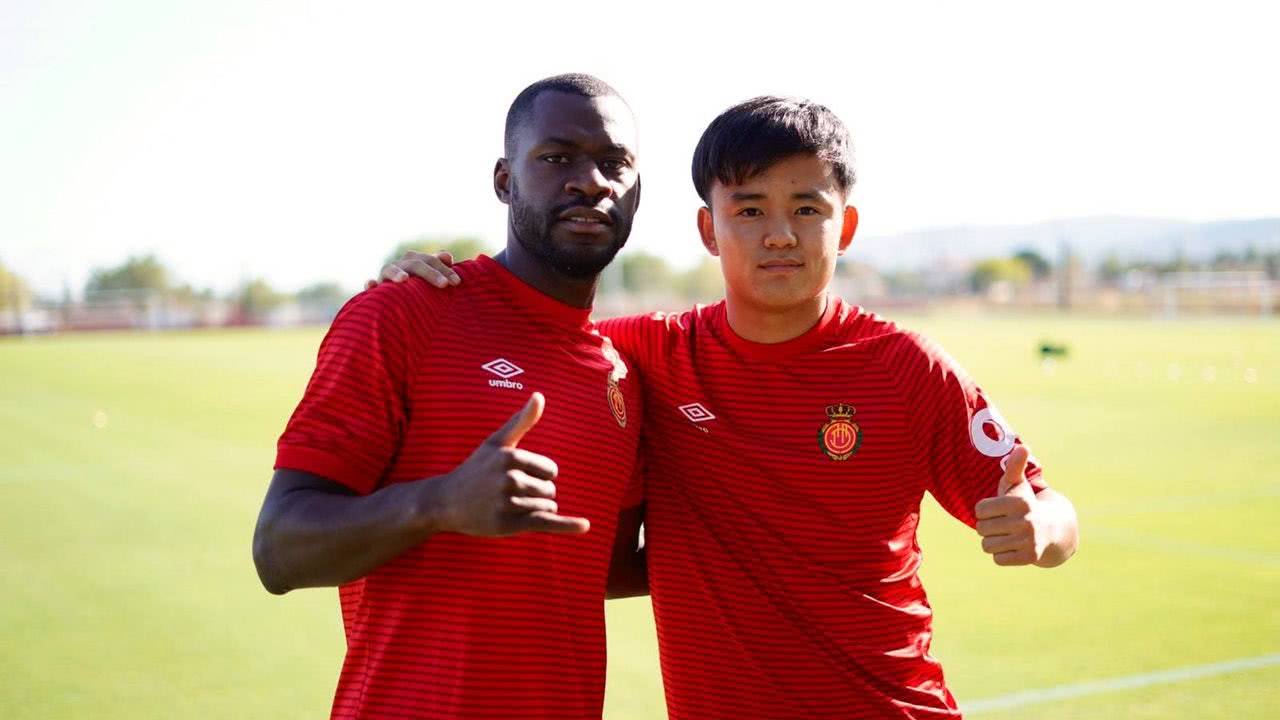 日本小将久保建英 落实外借马洛卡 正式登陆西甲外围足球场 看点快报