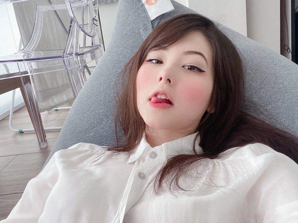 马玉米回应女辅harumi;我永远支持这样的女孩!