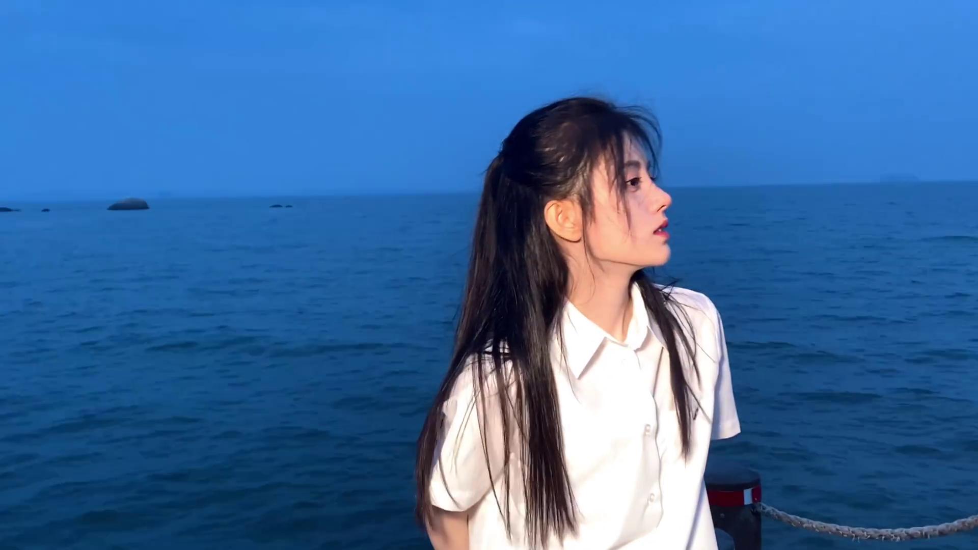 鞠婧祎