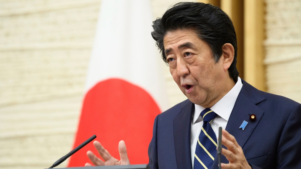 日本首相安倍晋三前往医院,健康出现问题了?