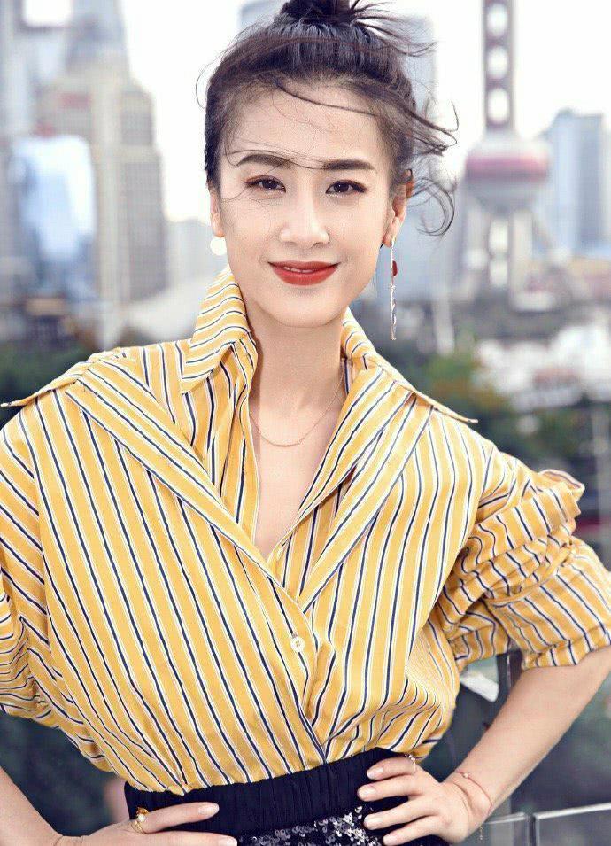 黄圣依,服装,皮衣