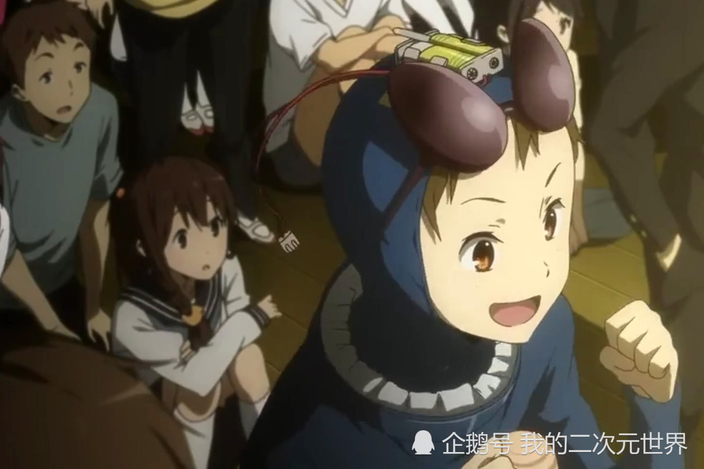 冰菓 千反田和福部沉迷校园文化祭 可怜折木奉太郎一个人卖社刊 看点快报