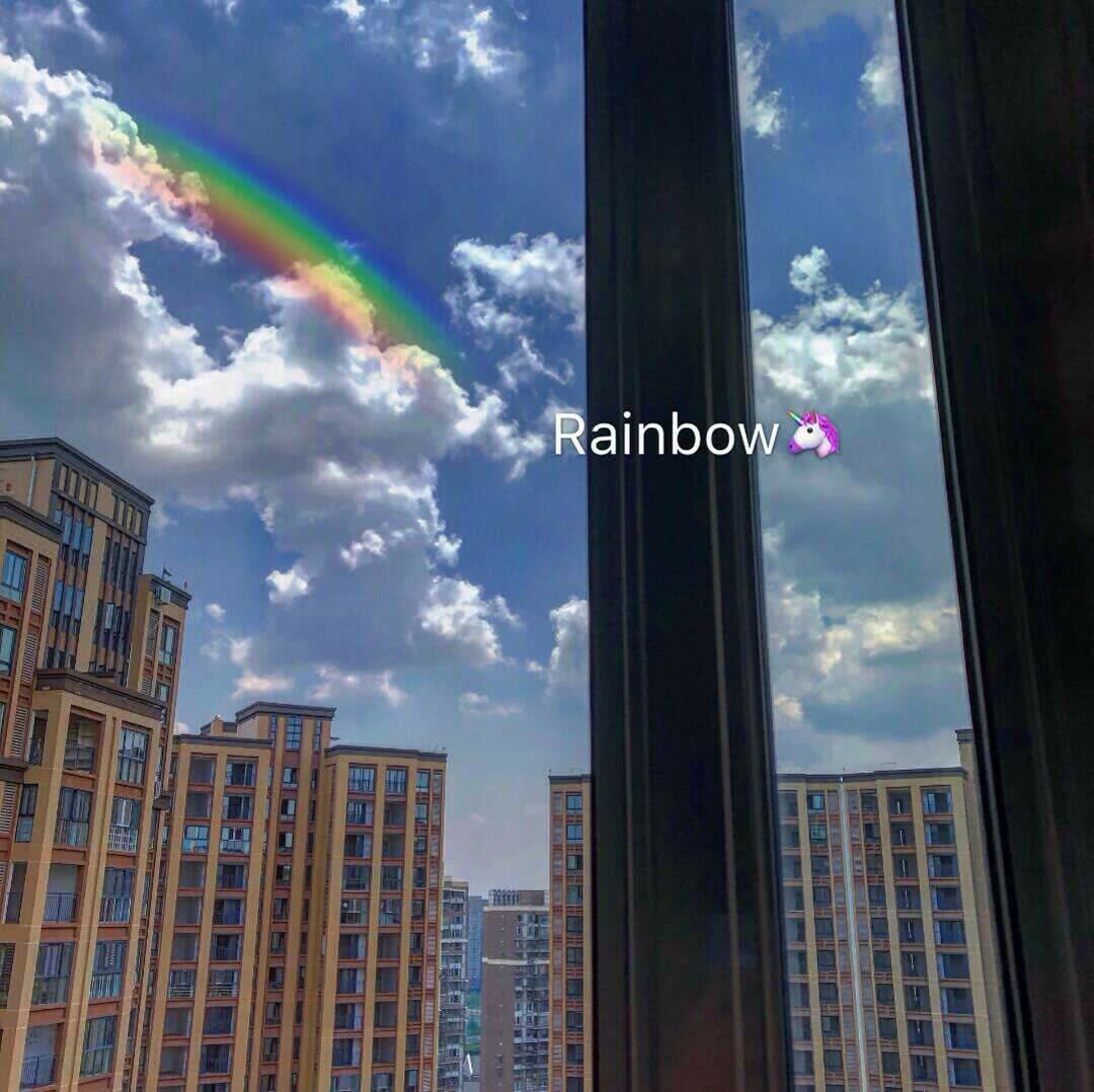 ins·微甜·彩虹·背景图:想住进你的心里,没有邻居的