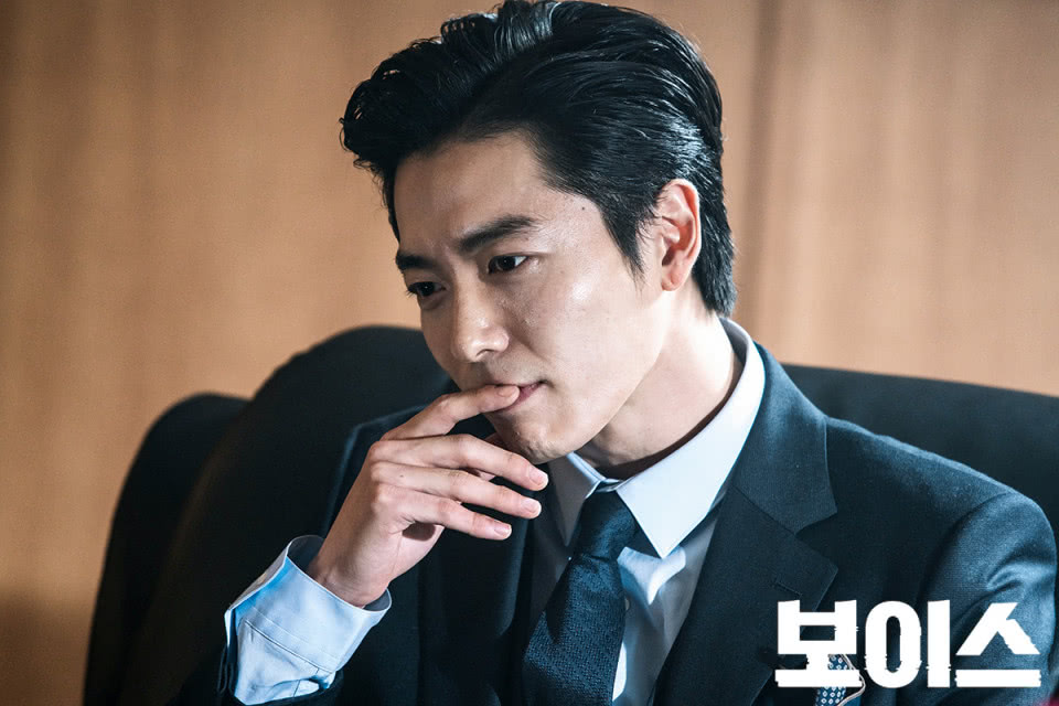 金材昱新剧演警察 5位命运悲惨的ocn警察 这部剧中李阵郁和凶手一起死 看点快报