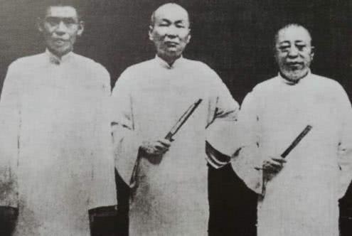 上海青帮幕后老大,黄金荣见他要鞠躬,杜月笙见了也得叫他一声爷