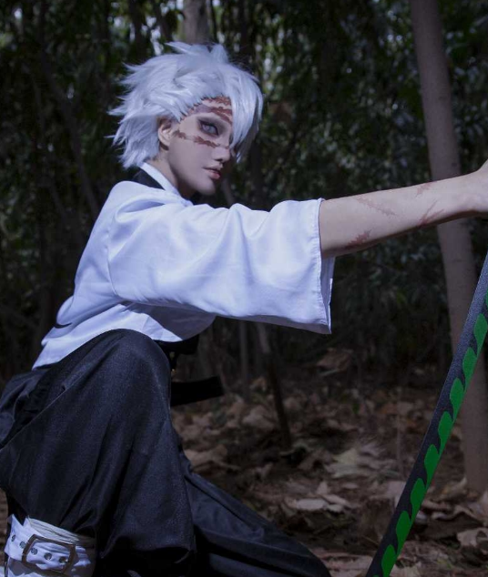 不死川实弥cos 英姿飒爽还原度超高 看点快报