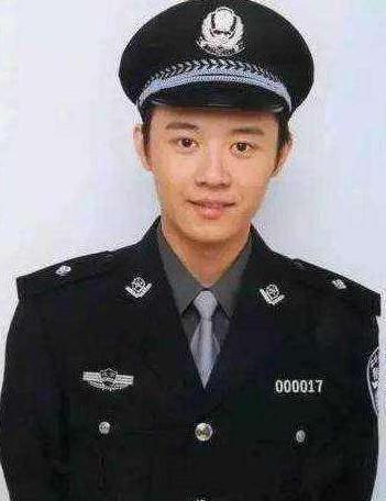 重案六组 警察变瘾君子 传家暴谭维维 反被打骨折 今如何 天天要闻