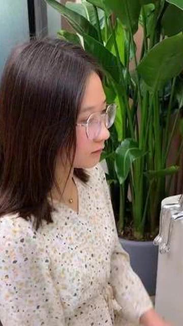 眼镜刮花怎么办，眼镜被刮花了怎么修复