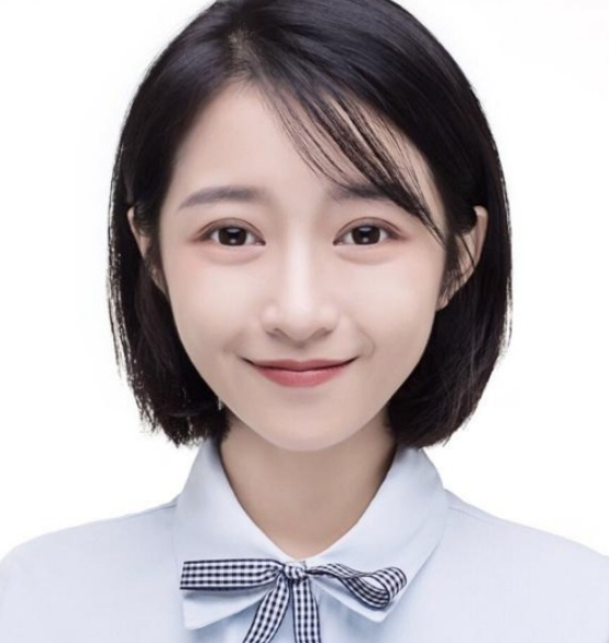 证件照,口红,v领,淡妆