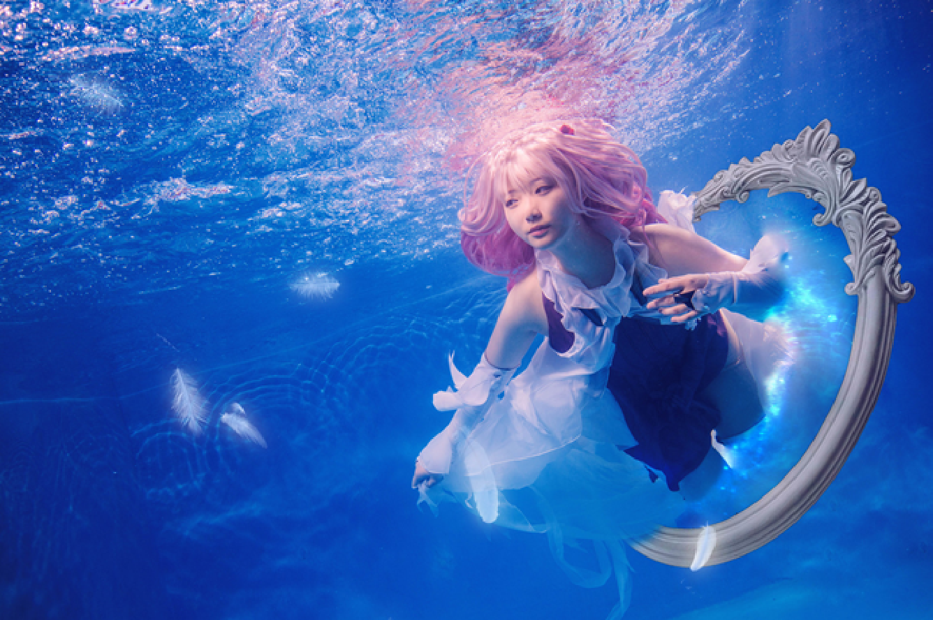 最高难度的水下cos 小姐姐全程睁开眼 网友 直接跪了 看点快报