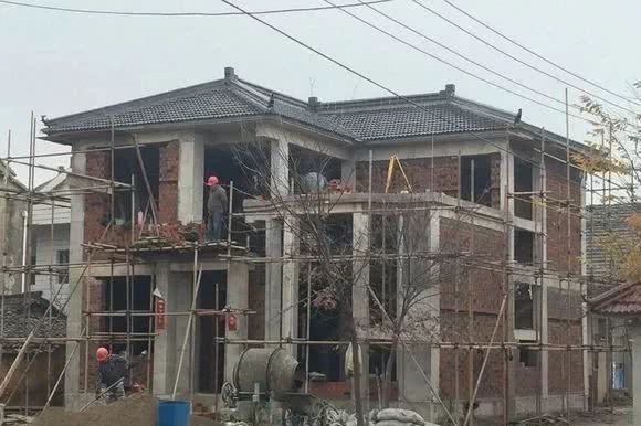 客户晒自建农村二层别墅,3个月建成毛坯花费19万,有施工图
