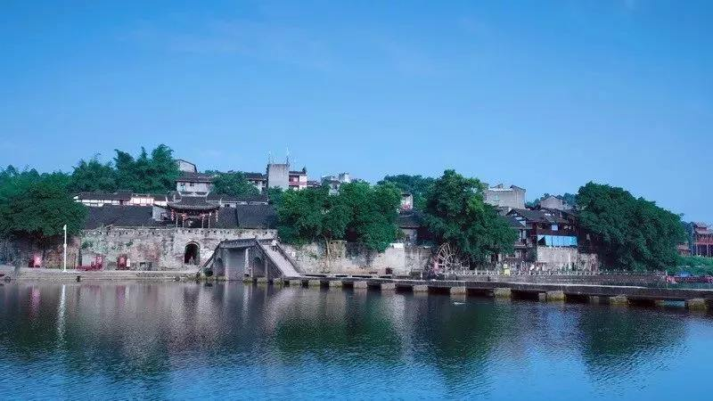 重庆又一景区走红,夏季均温17度,门票0元,距市中心2小时车程