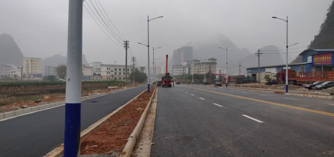 马山县,城西新区,白山镇