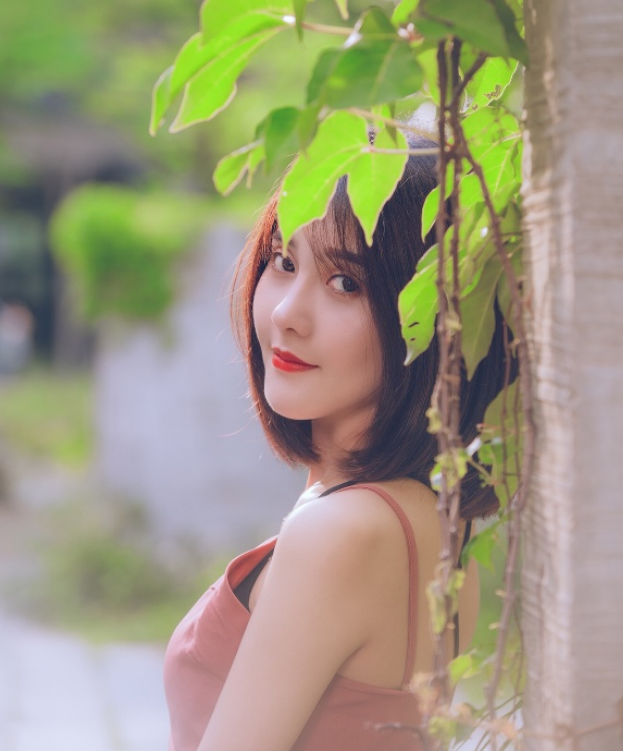 气质美女小姐姐户外美图,美丽动人,倾国倾城.