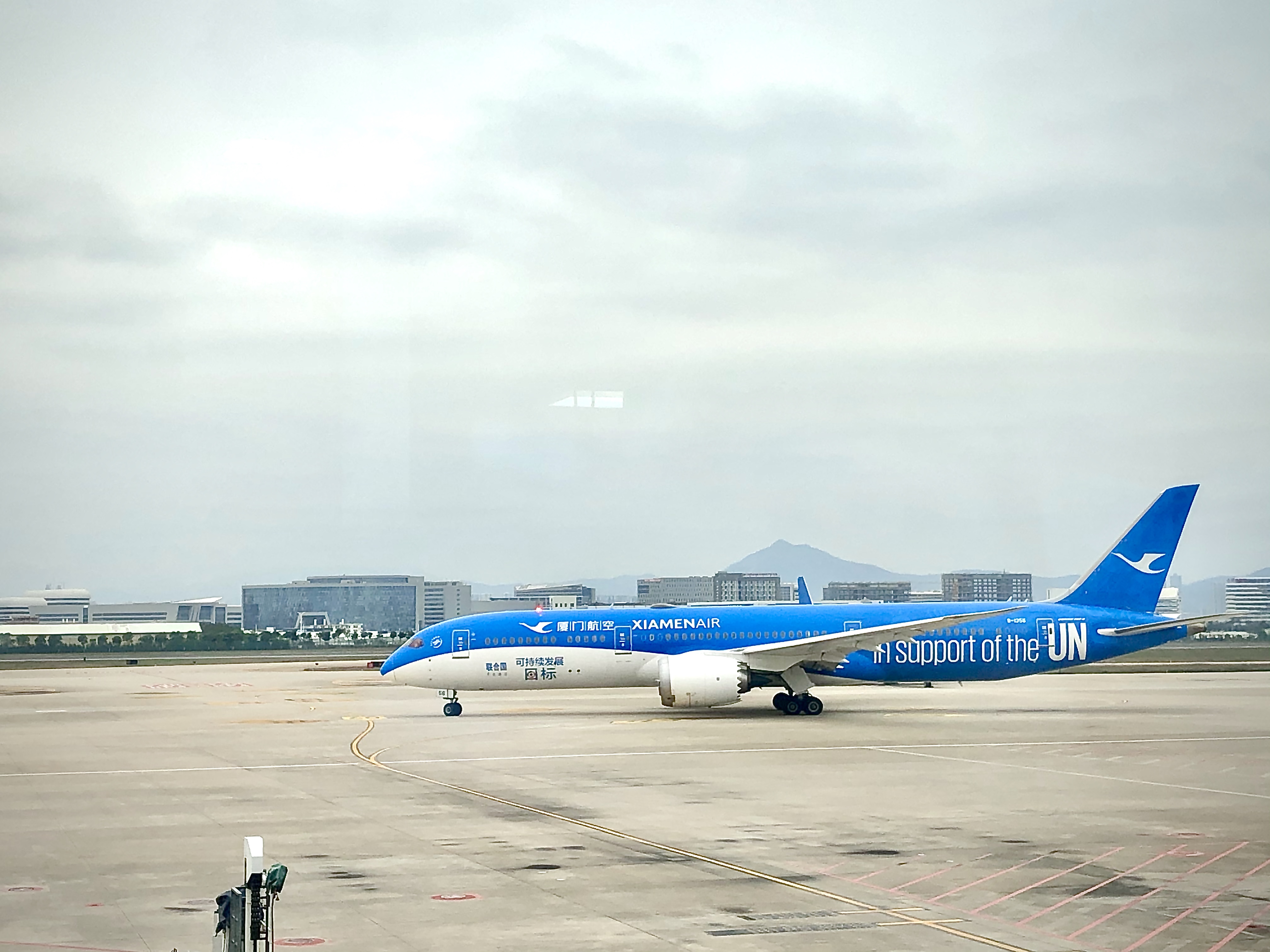 华北空管局保障大兴机场航班转场:厦门航空一次性转场