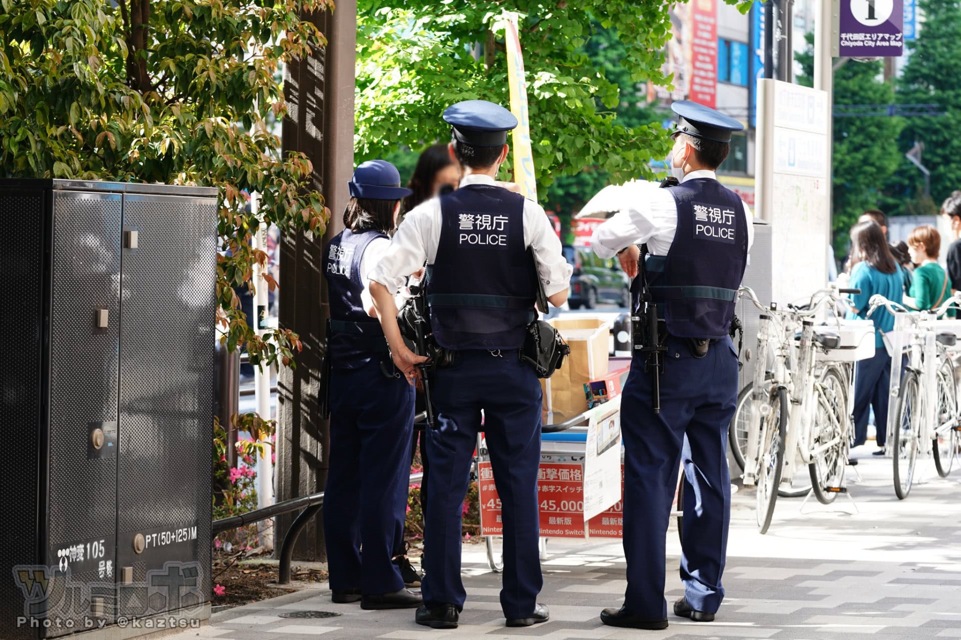 日本街头惊现 卖ns的小女孩 20台迅速售罄 看点快报