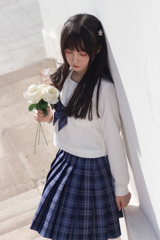 二次元jk制服 看到了可爱的jk制服美少女 我的心灵被治愈了 看点快报