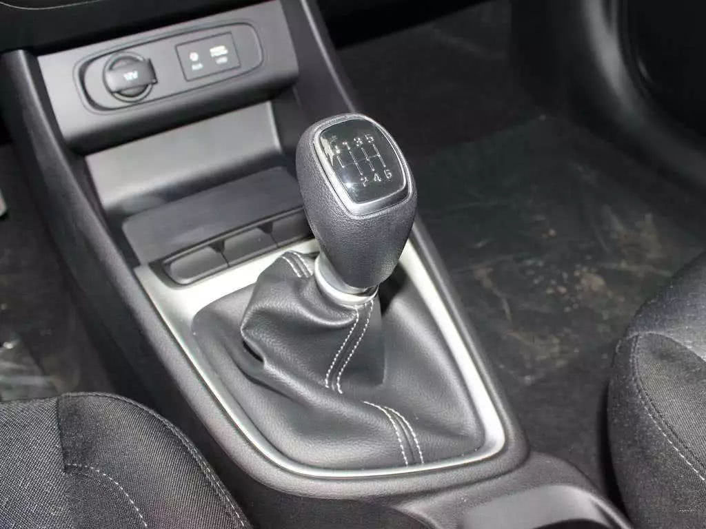 自动挡那么方便,为啥都买手动挡?老司机:聪明人看上了