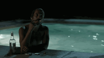 每集一个大高潮,这部8分剧看得我流鼻血