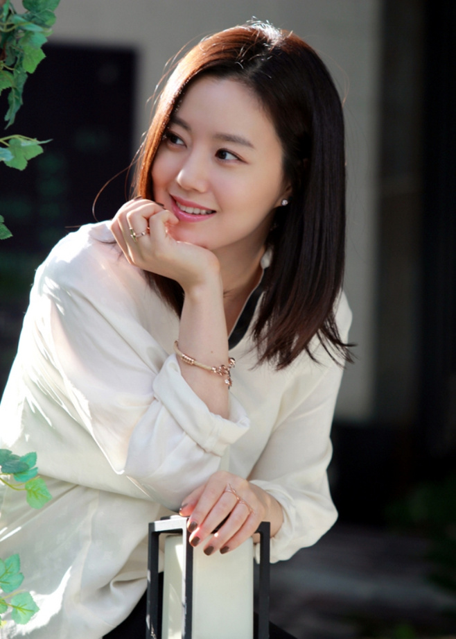 韩国女演员文彩元,清新靓丽,气质迷人