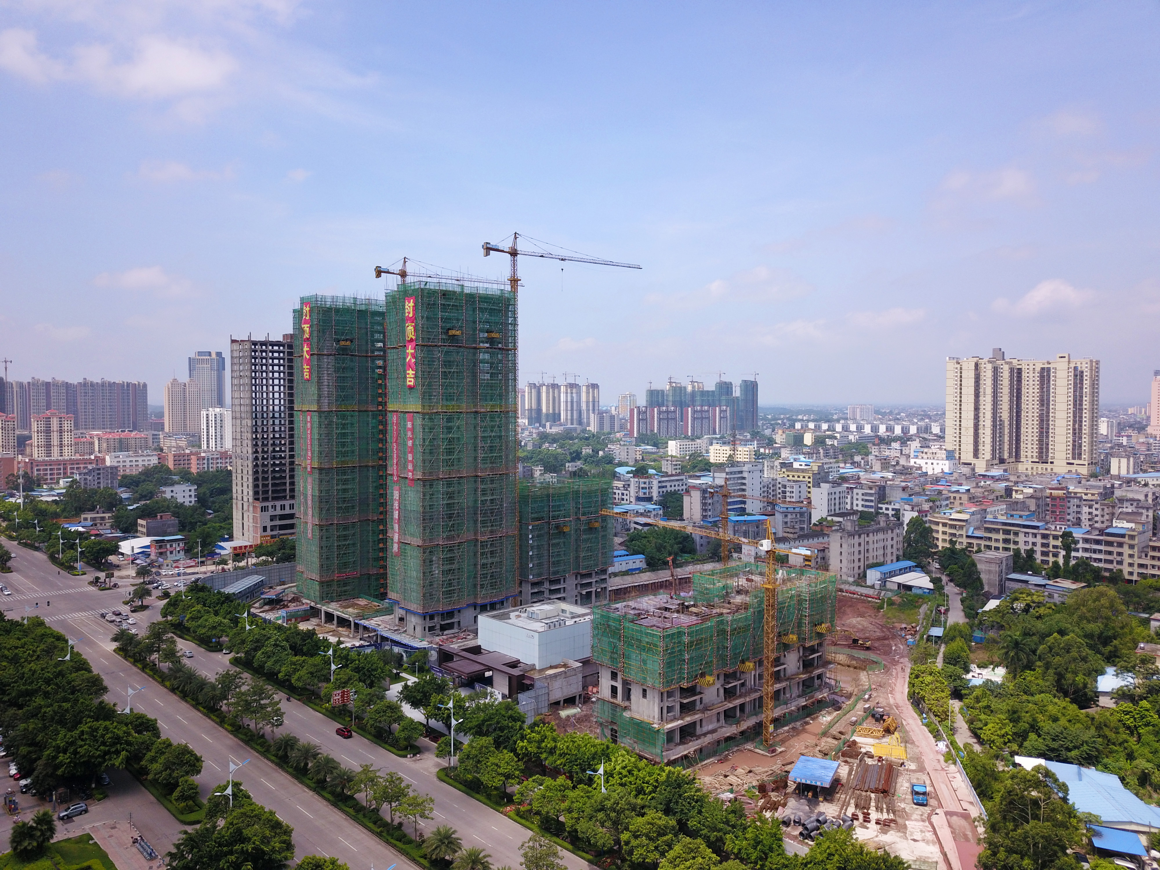 航拍广西钦州市新城区实景