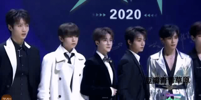 爱奇艺尖叫之夜明星阵容太强!胡一天乖巧蔡徐坤可爱,鞠婧祎美翻