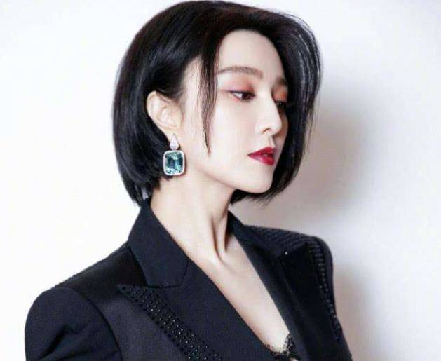 范冰冰15岁上学照流出,与现在反差太大,网友:整没整容