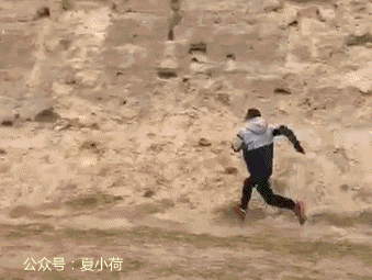 5.是时候表演真正的技术了,飞檐走壁给你买展示一波!