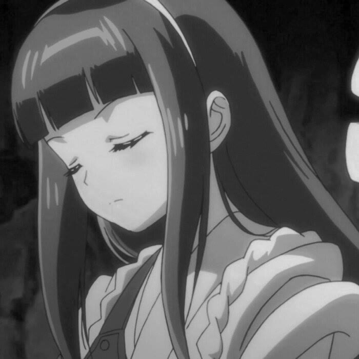 伤感动漫女生头像:昔日是我们,如今已是你我!