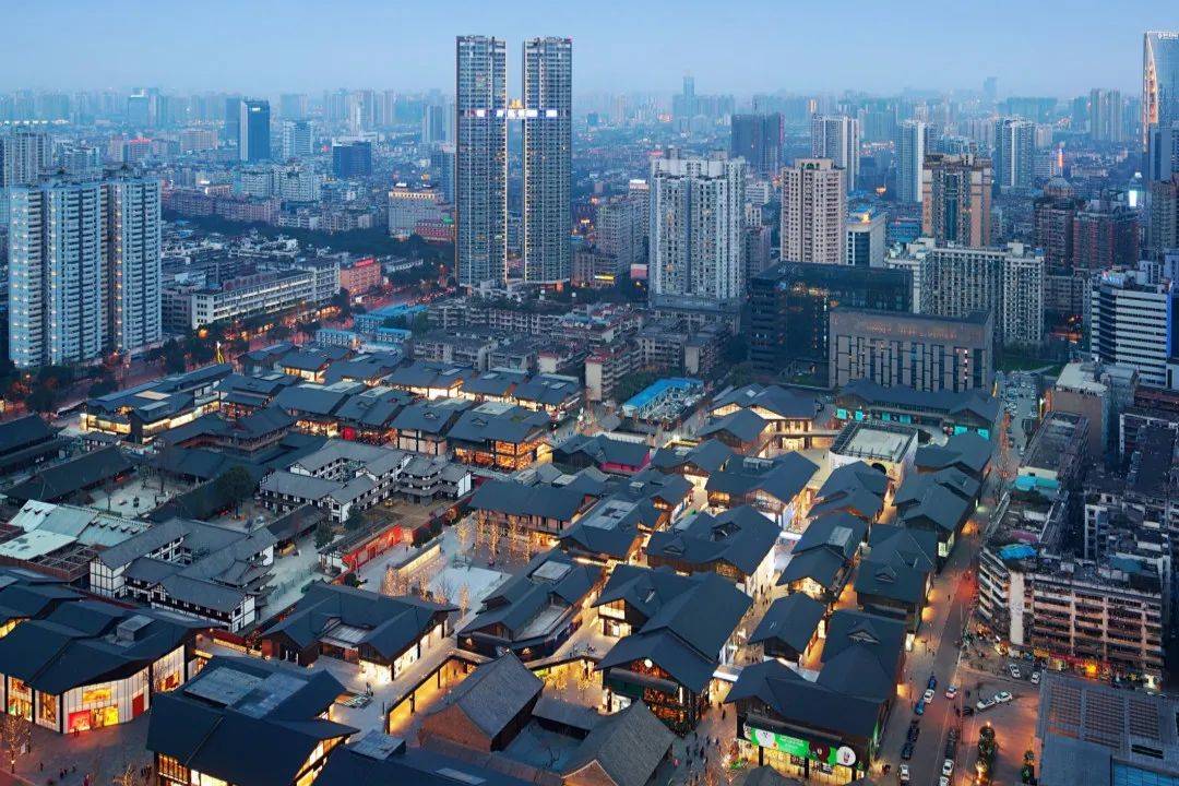 成都,乘风破浪的成都十三区,新津,成华区,龙泉驿区,郫都,双流区,成都