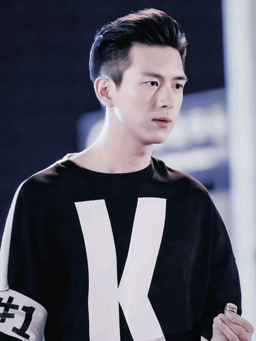 最后再和大家分享一下李现的大背头造型吧!