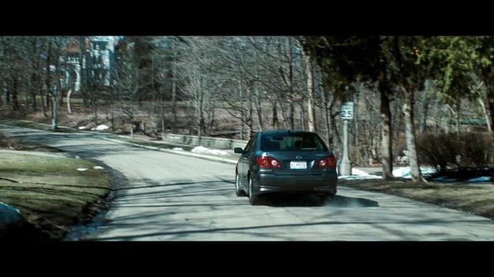 梦境的惊险之旅，解析做梦梦见开车掉下山崖自己跳车安然无恙的深层含义