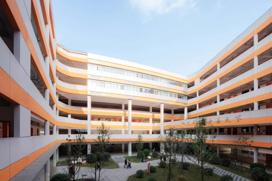 中小学建筑设计:成都东辰外国语学校/案例