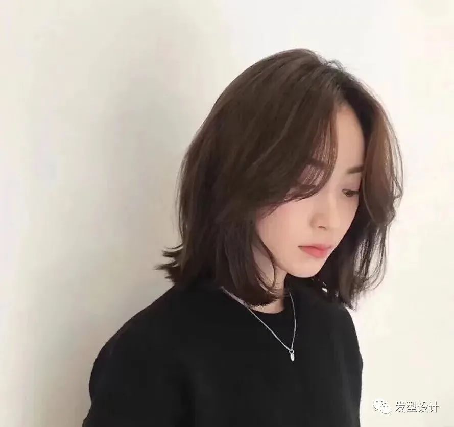 2021新款中短发,2021新款中长款发型 2021"高人气烫短发" 最好看!
