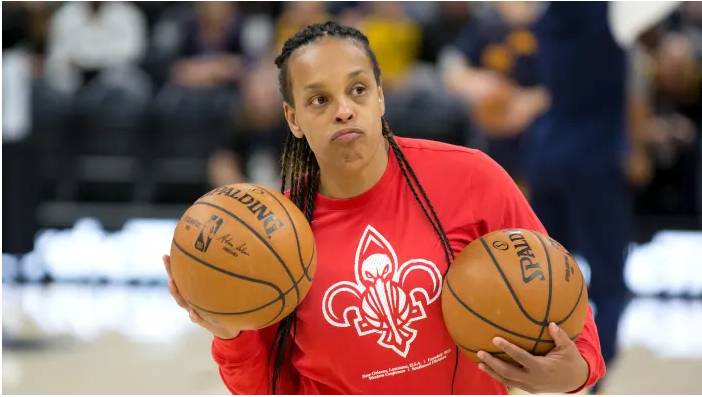 鹈鹕提拔wnba名宿进助教班子威瑟斯彭成联盟第八位女性助教 天天要闻