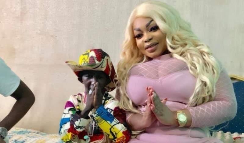 Little Guinea Musician Runs For President African Kardashian Fiancee Wants To Be First Lady Daydaynews Ona je casto zvan na prehlidky a foceni, a to ji dava obrovskou prijem. daydaynews cc