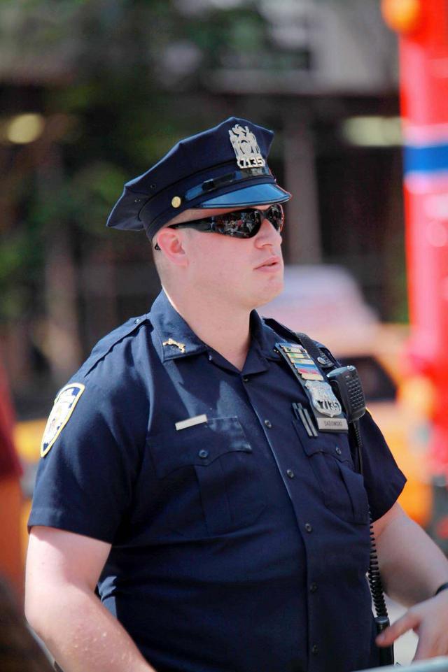 自稱警察 中國女留學生海外被綁架 陌生公寓里關8天 家屬被騙百萬 天天要聞