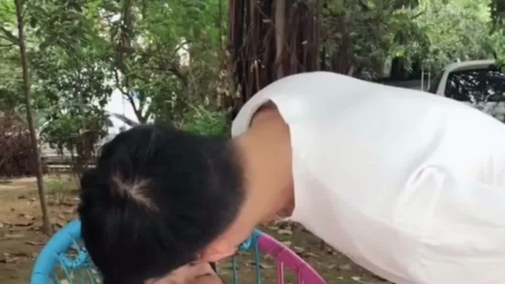 农村弟弟恶搞视频，农村弟弟恶搞视频在线观看