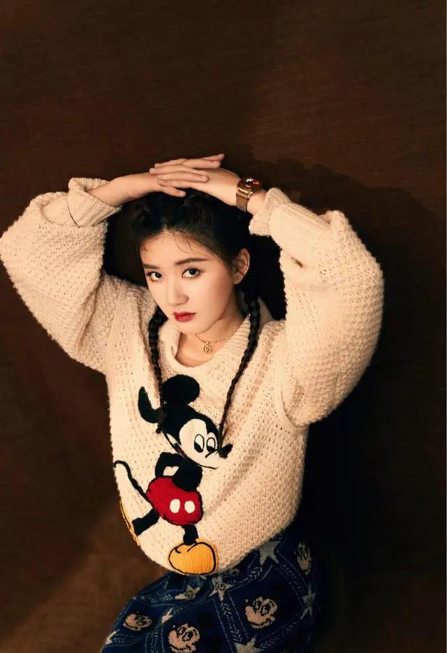 女神赵露思:第5278期气质潮流美图欣赏