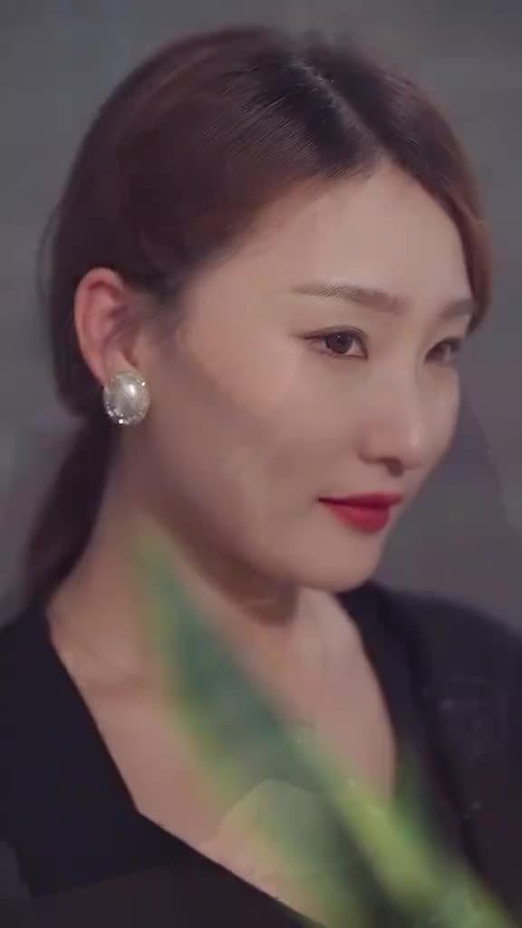 美瞳盒子怎么开，美瞳盒子怎么开盖