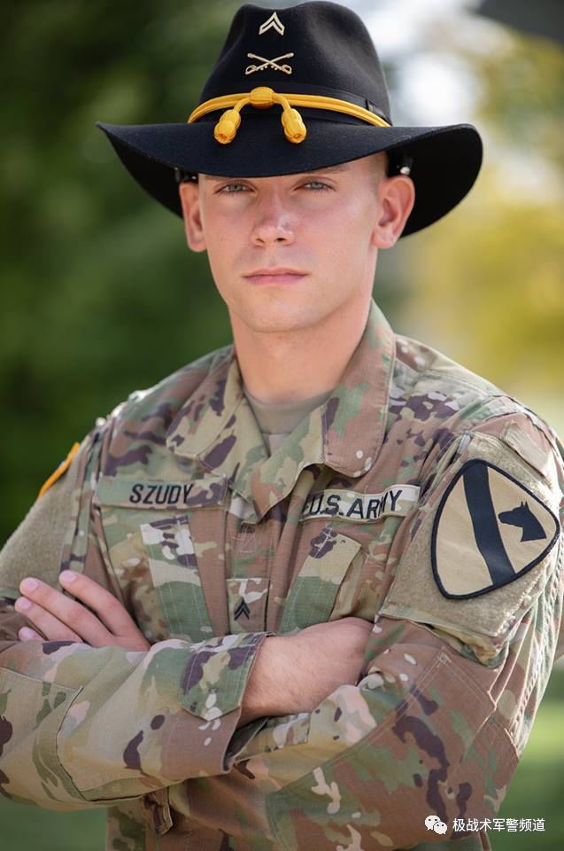 Cavalry hats army Sale