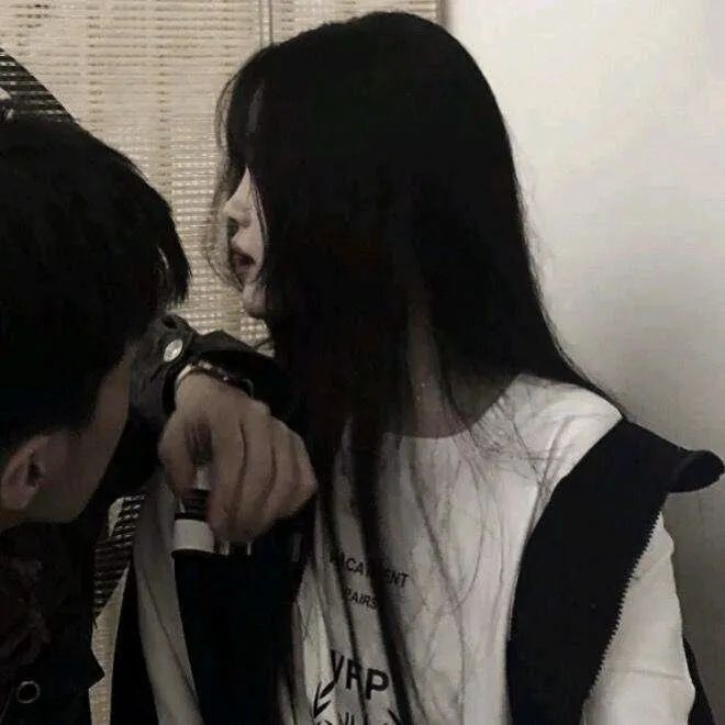 是超甜的qq情侣头像呀!