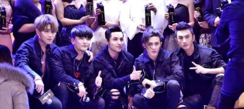 檀健次,���峥,郑爽,羽泉,mic男团