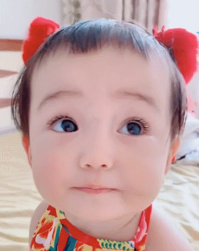 这么有趣的小孩子,这软萌的小表情,瞬间心动了!