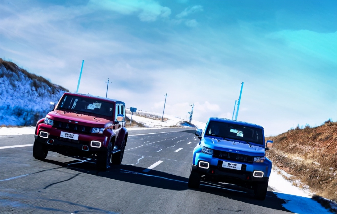 国产越野的又一力作 非承载式 四驱 三把锁 还是官方保障用车 天天要闻