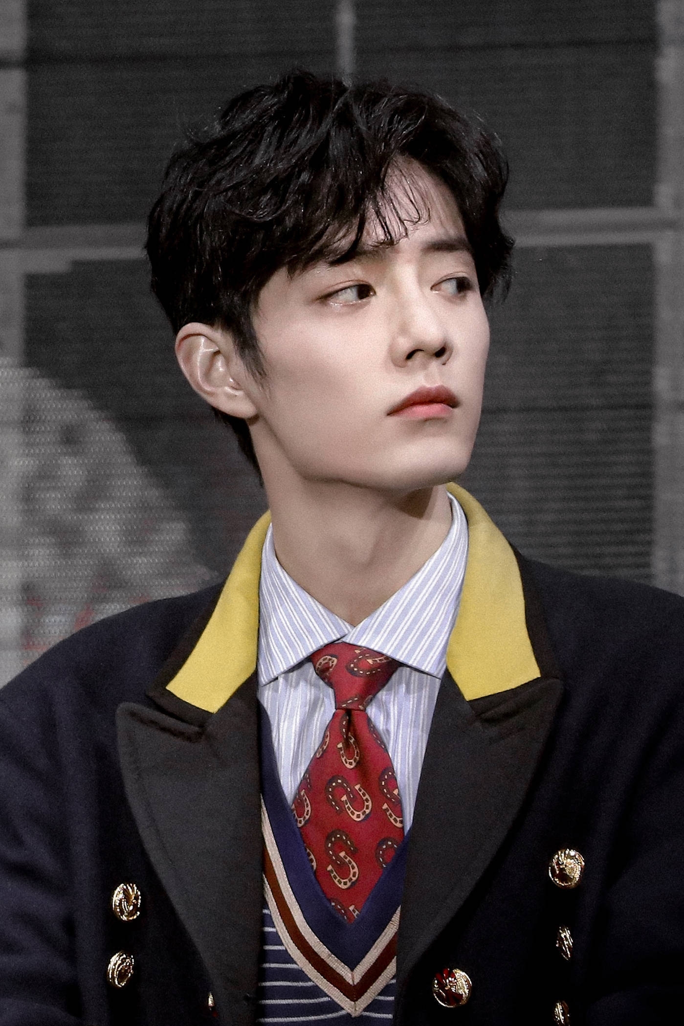 肖战曝黑热搜个人单曲却登上日榜首位粉丝你继续黑糊了算我输