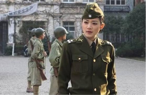 此女是毛人凤情人,军统培养女特工,潜伏农村30年,偷偷