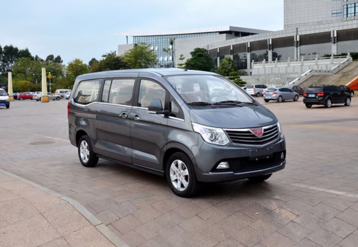 五菱征程换代曝光,超5米车长猎装外观,又是一款神车?