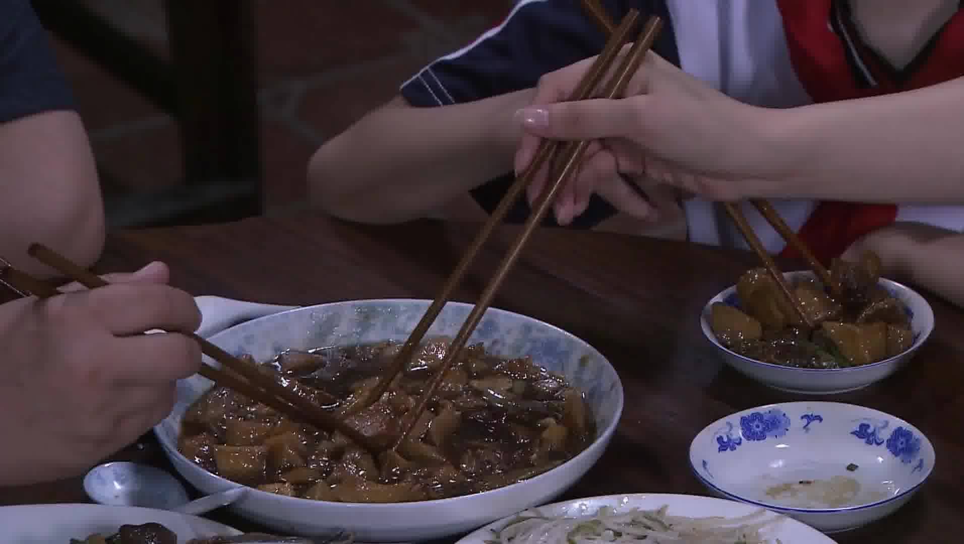 周公解梦，梦见老公买饼给老婆吃，幸福生活的预兆？